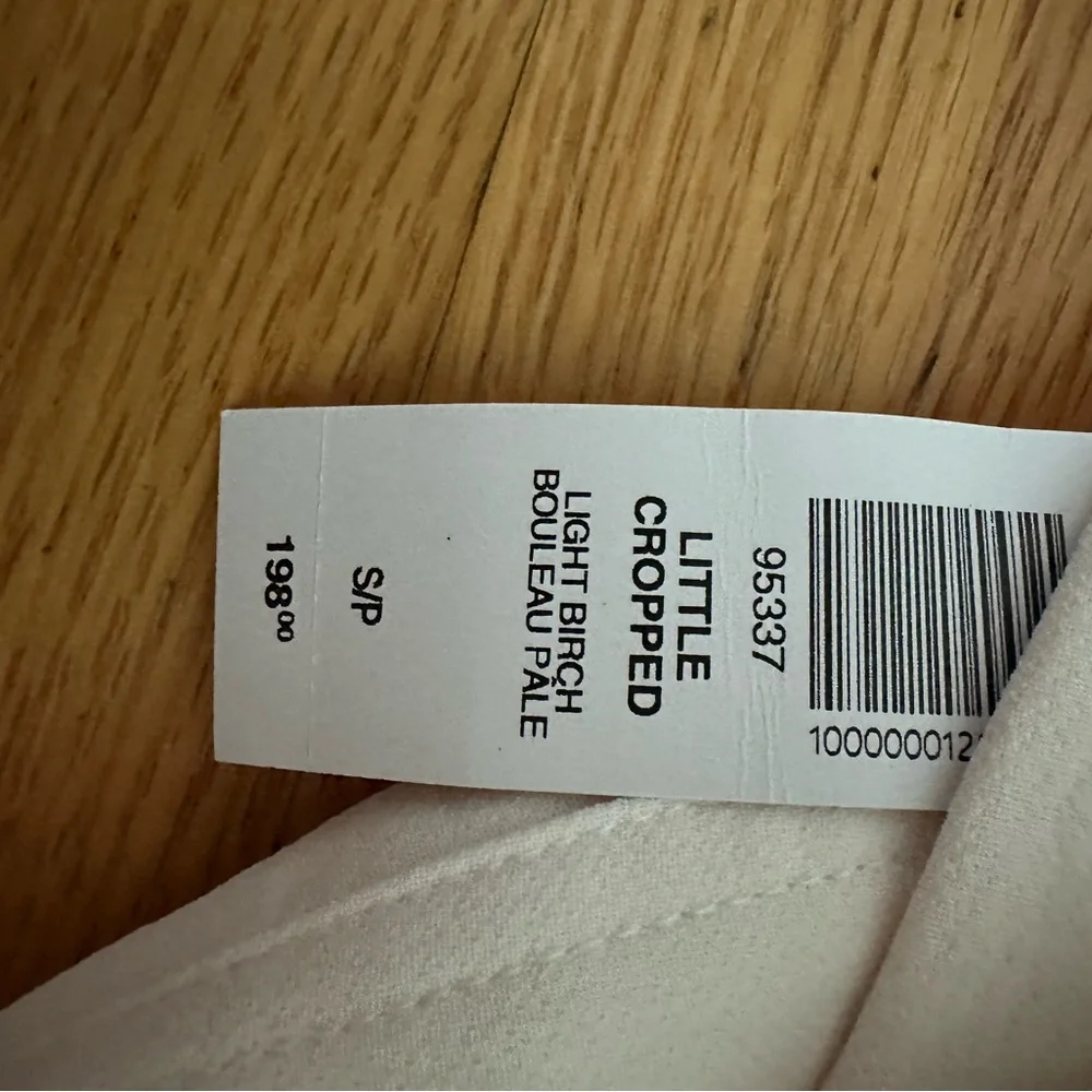 aritzia Cropped Off White / Cream Jacket - Picture 3 of 7